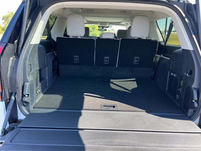 2025 Oxford White Ford Expedition Max Active RWD SUV
