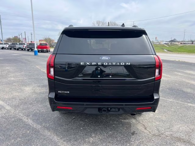2025 Black Metallic Ford Expedition Active 4X4 SUV