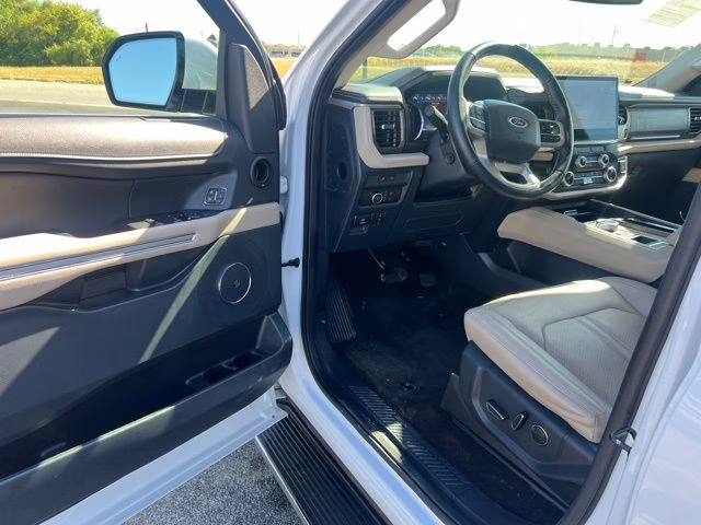 2022 Ford Expedition Limited - Photo 10