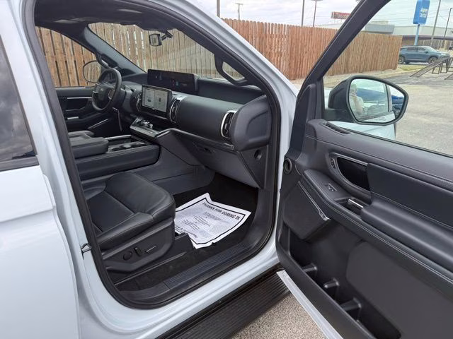 2026 Silver Metallic Ford Expedition Platinum 4X4 SUV