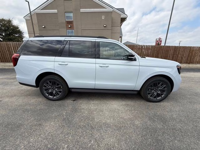 2026 Silver Metallic Ford Expedition Platinum 4X4 SUV