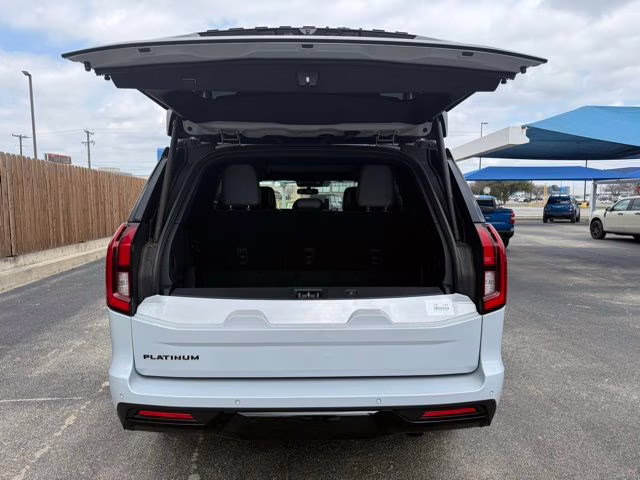 2026 Silver Metallic Ford Expedition Platinum 4X4 SUV