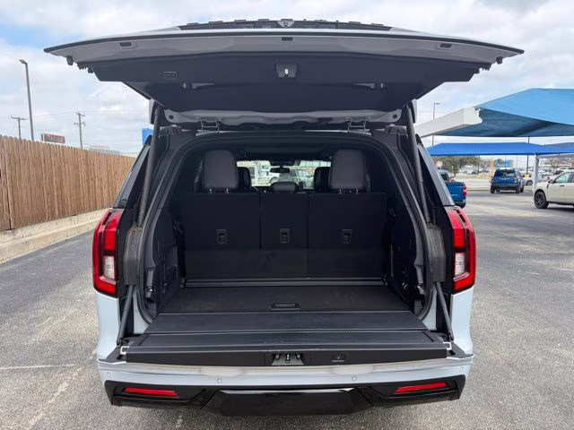 2026 Silver Metallic Ford Expedition Platinum 4X4 SUV