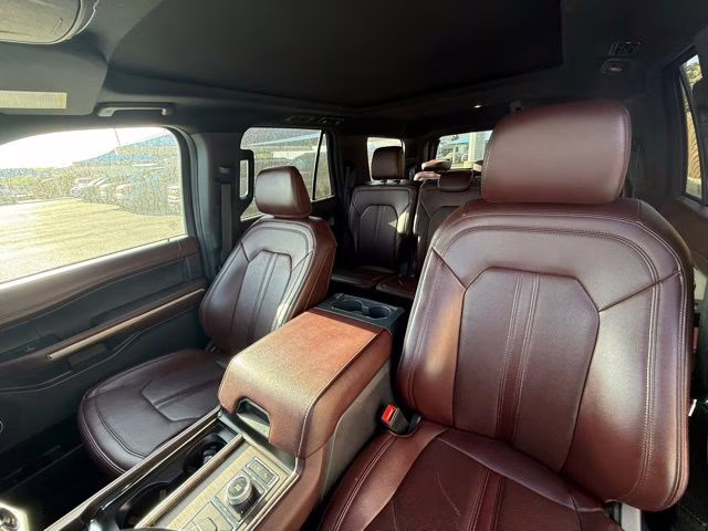 2024 Silver Metallic Ford Expedition Limited 4X4 SUV