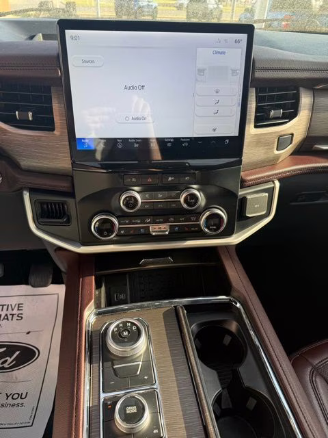 2024 Silver Metallic Ford Expedition Limited 4X4 SUV