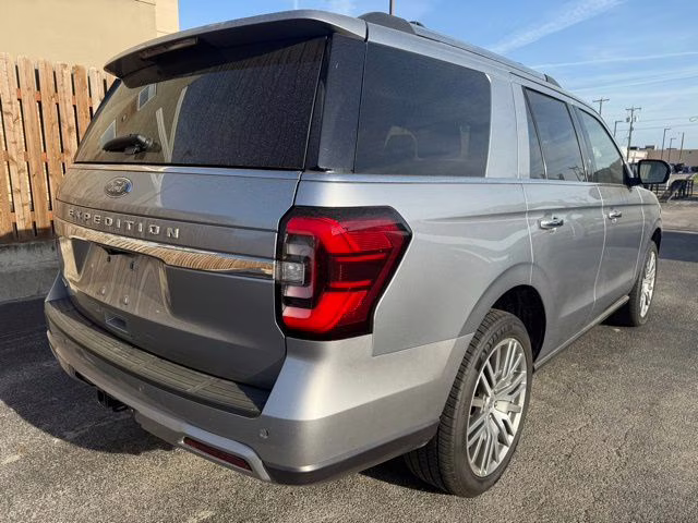 2024 Silver Metallic Ford Expedition Limited 4X4 SUV