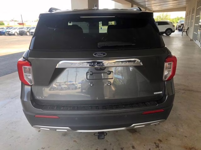 2020 Magnetic Ford Explorer XLT RWD SUV