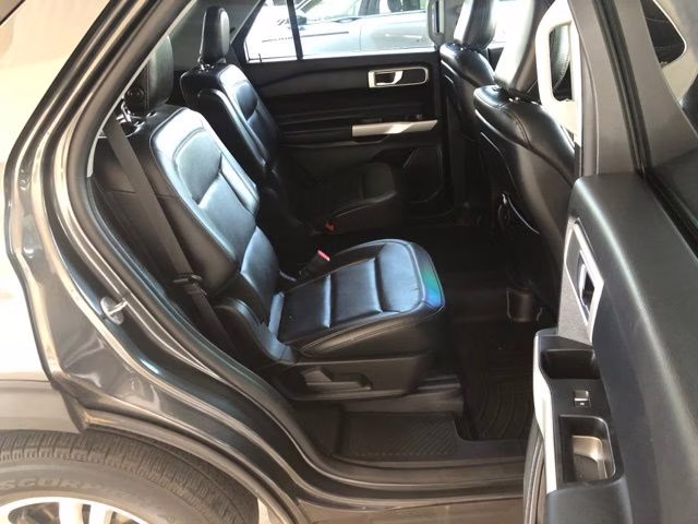 2020 Magnetic Ford Explorer XLT RWD SUV
