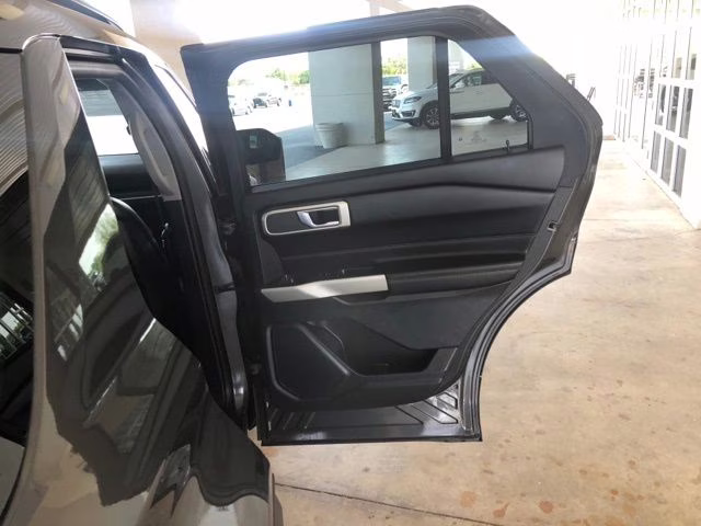 2020 Magnetic Ford Explorer XLT RWD SUV