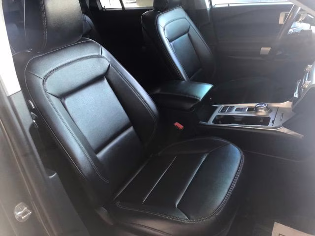 2020 Magnetic Ford Explorer XLT RWD SUV