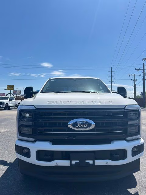 2026 White Metallic Ford Super Duty F-250 SRW Platinum 4X4 Truck