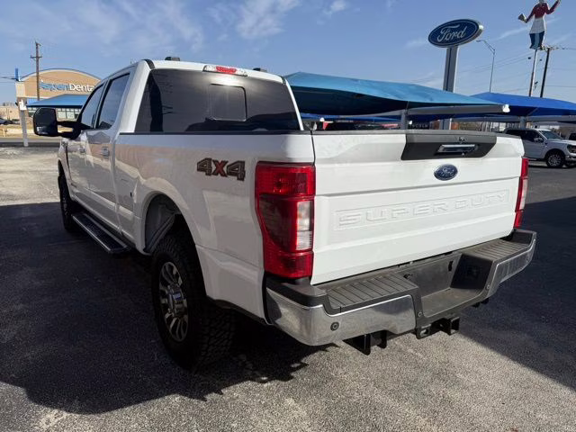 2022 Oxford White Ford Super Duty F-250 SRW Lariat 4X4 Truck