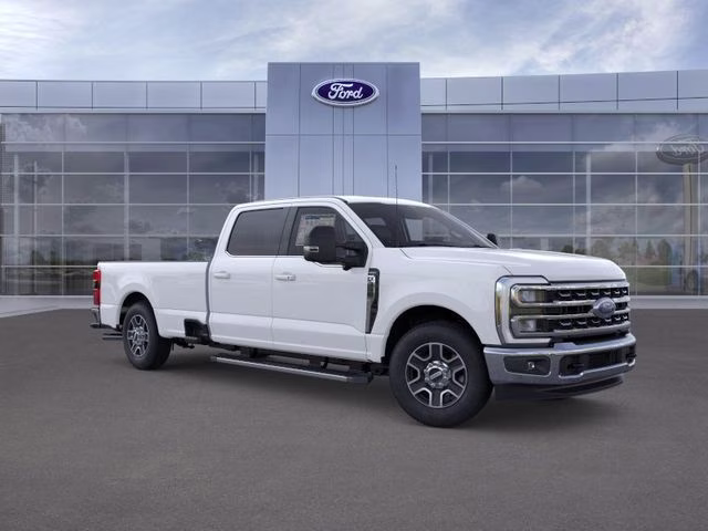 2026 Oxford White Ford Super Duty F-350 SRW Lariat RWD Truck