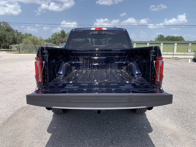 2025 Antimatter Blue Metallic Ford F-150 Lariat 4X4 Truck