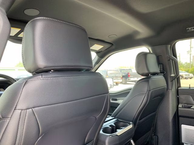 2025 Antimatter Blue Metallic Ford F-150 Lariat 4X4 Truck