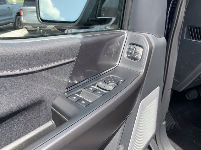 2025 Antimatter Blue Metallic Ford F-150 Lariat 4X4 Truck