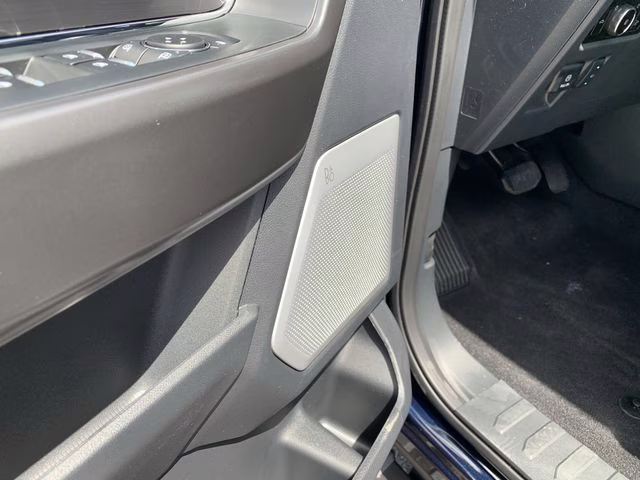 2025 Antimatter Blue Metallic Ford F-150 Lariat 4X4 Truck