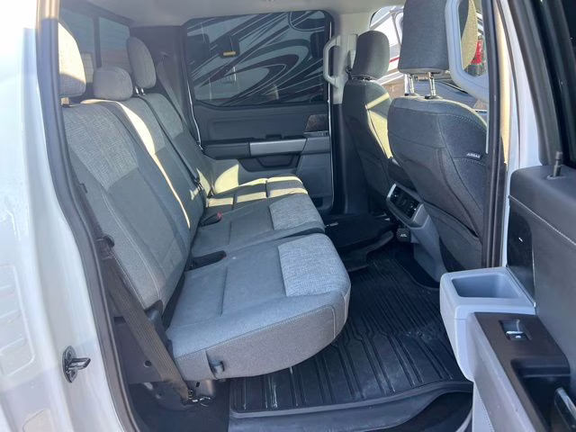 2023 Oxford White Ford F-150 XLT 4X4 Truck