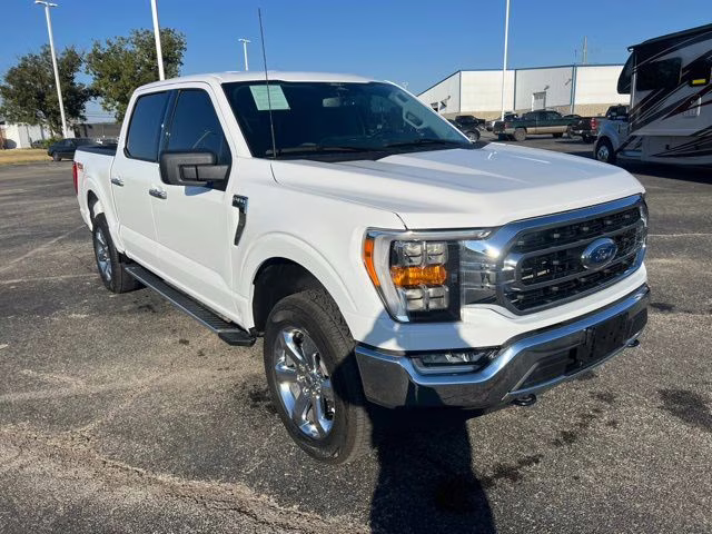 2023 Oxford White Ford F-150 XLT 4X4 Truck