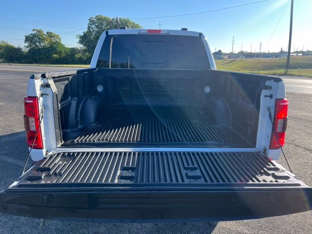 2023 Oxford White Ford F-150 XLT 4X4 Truck