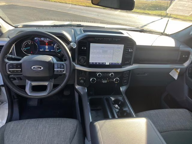 2023 Oxford White Ford F-150 XLT 4X4 Truck