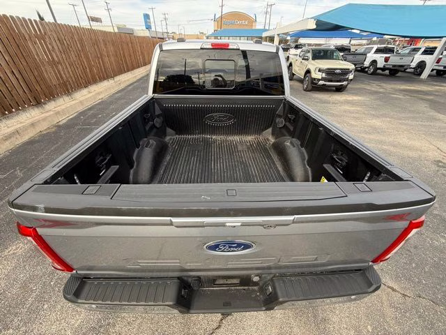 2023 Silver Metallic Ford F-150 Lariat 4X4 Truck