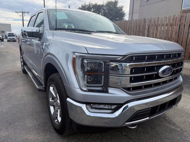 2023 Silver Metallic Ford F-150 Lariat 4X4 Truck