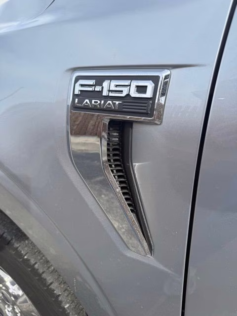 2023 Silver Metallic Ford F-150 Lariat 4X4 Truck