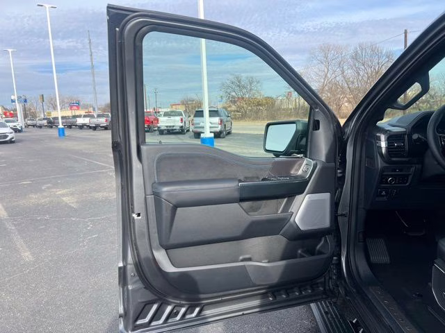 2025 Gray Metallic Ford F-150 Platinum 4X4 Truck