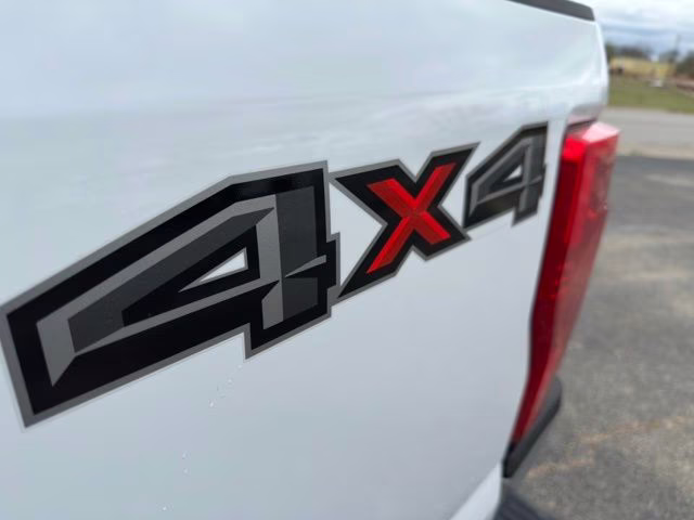 2022 Oxford White Ford Super Duty F-350 SRW XL 4X4 Truck