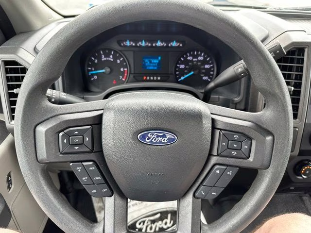 2022 Oxford White Ford Super Duty F-350 SRW XL 4X4 Truck