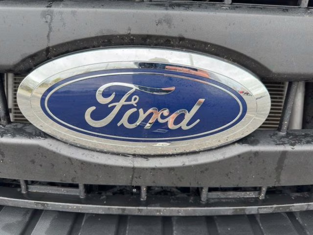 2022 Oxford White Ford Super Duty F-350 SRW XL 4X4 Truck