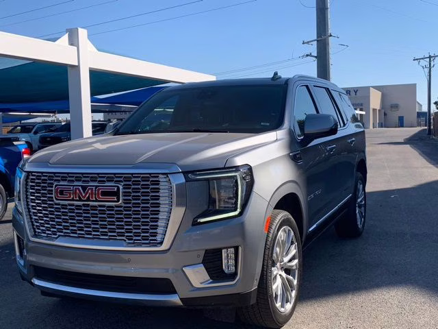 2024 Sterling Metallic GMC Yukon Denali 4X4 SUV