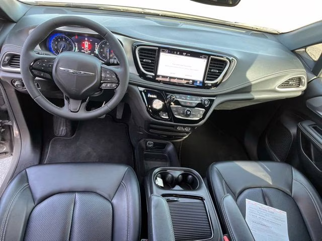 2023 Ceramic Gray Clearcoat Chrysler Pacifica Touring L AWD Van