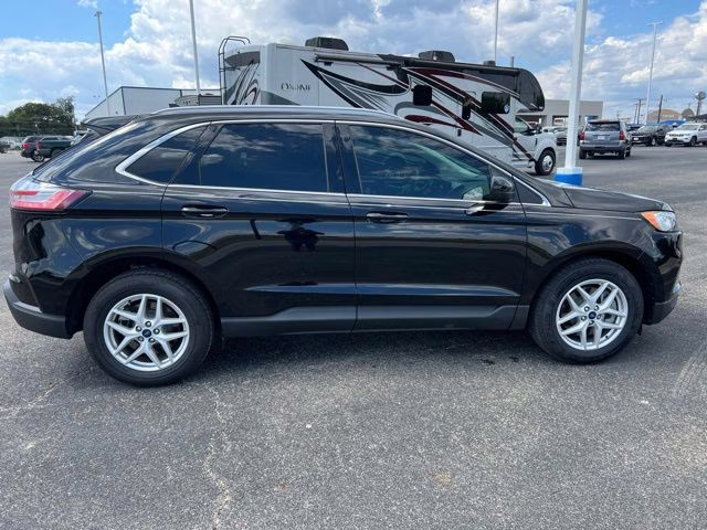 2022 Black Metallic Ford Edge SEL AWD SUV