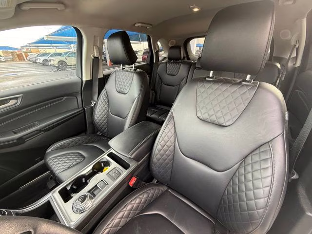 2024 White Metallic Ford Edge Titanium AWD SUV
