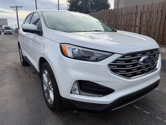 2024 White Metallic Ford Edge Titanium AWD SUV