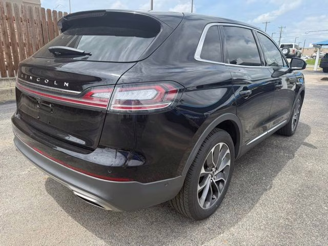 2022 Black Metallic Lincoln Nautilus Reserve FWD SUV