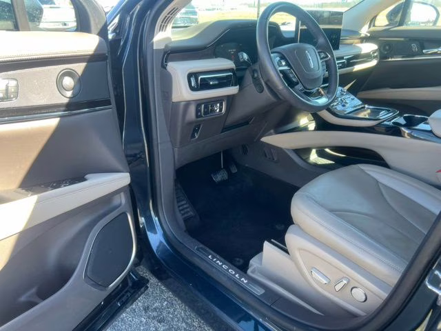 2022 Blue Metallic Lincoln Nautilus Reserve AWD SUV