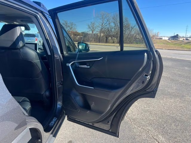 2024 Magnetic Gray Metallic/Ice Edge Toyota RAV4 XLE Premium FWD SUV