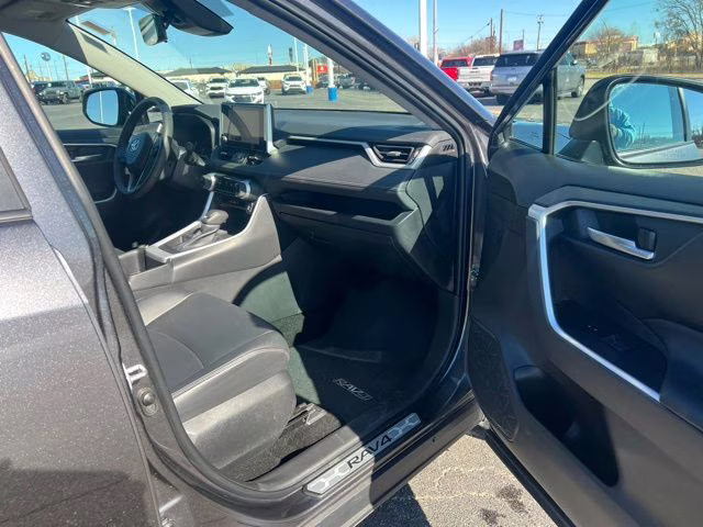2024 Magnetic Gray Metallic/Ice Edge Toyota RAV4 XLE Premium FWD SUV