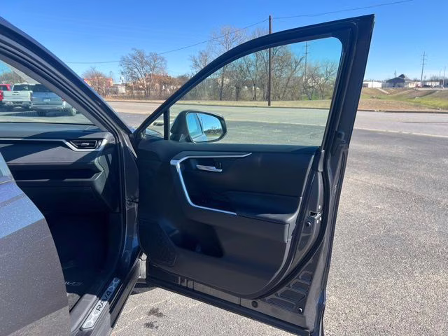2024 Magnetic Gray Metallic/Ice Edge Toyota RAV4 XLE Premium FWD SUV