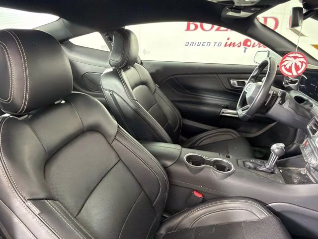 2025 Oxford White Ford Mustang GT Premium RWD Coupe