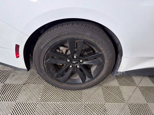 2025 Oxford White Ford Mustang GT Premium RWD Coupe