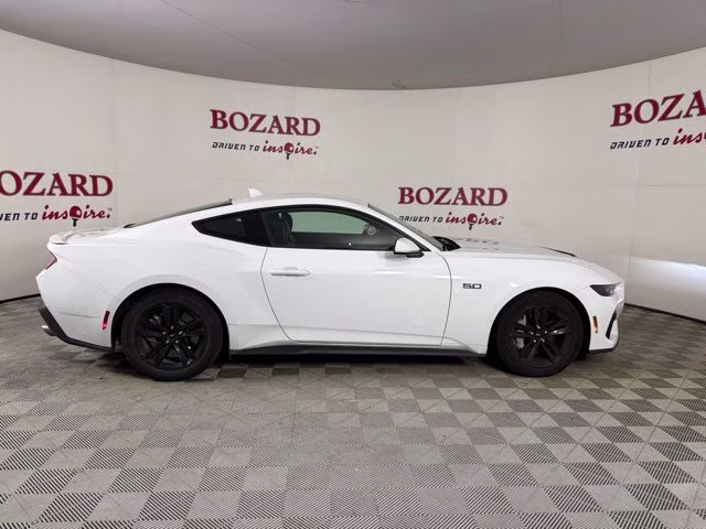 2025 Oxford White Ford Mustang GT Premium RWD Coupe