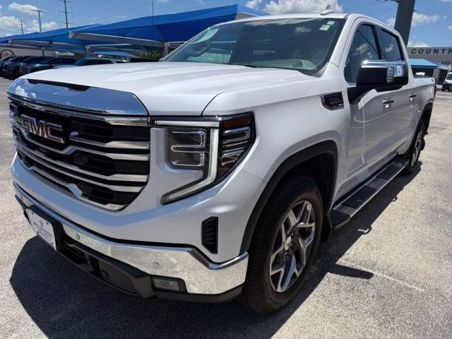 2024 White Frost Tricoat GMC Sierra 1500 SLT 4X4 Truck