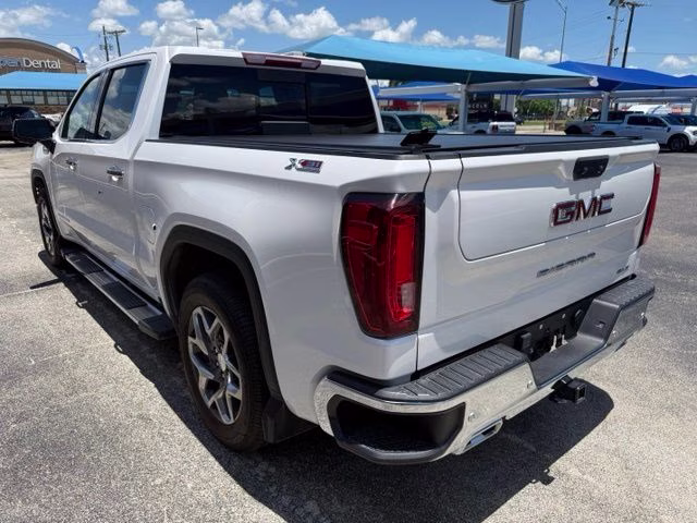 2024 White Frost Tricoat GMC Sierra 1500 SLT 4X4 Truck