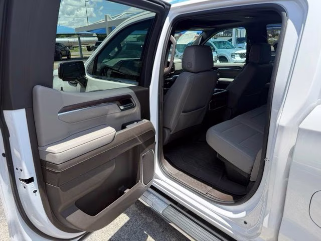 2024 White Frost Tricoat GMC Sierra 1500 SLT 4X4 Truck