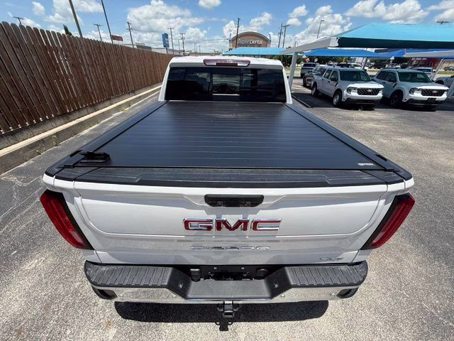 2024 White Frost Tricoat GMC Sierra 1500 SLT 4X4 Truck
