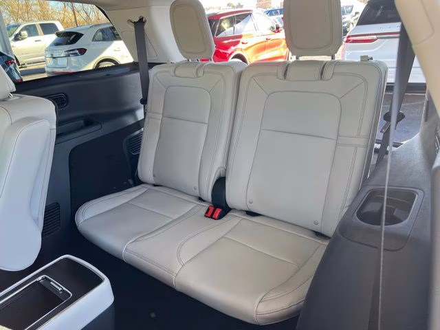 2026 White Metallic Lincoln Aviator Reserve RWD SUV
